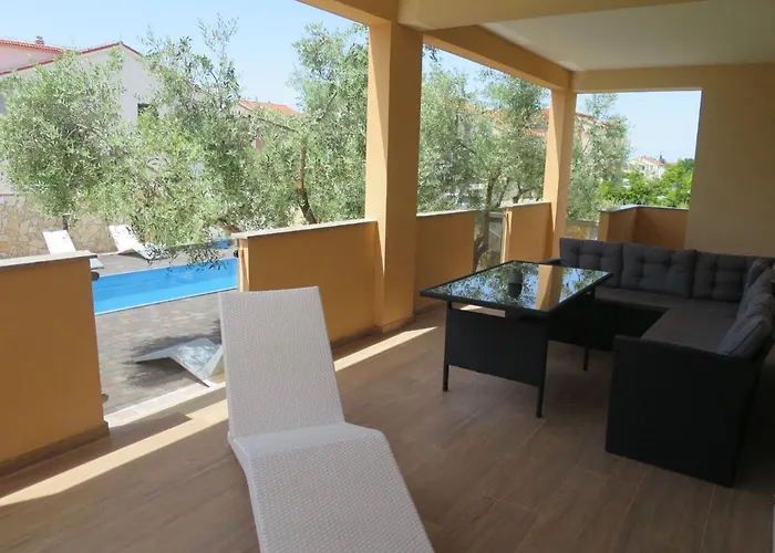 Nyaraló Tina By Interhome Biograd na Moru